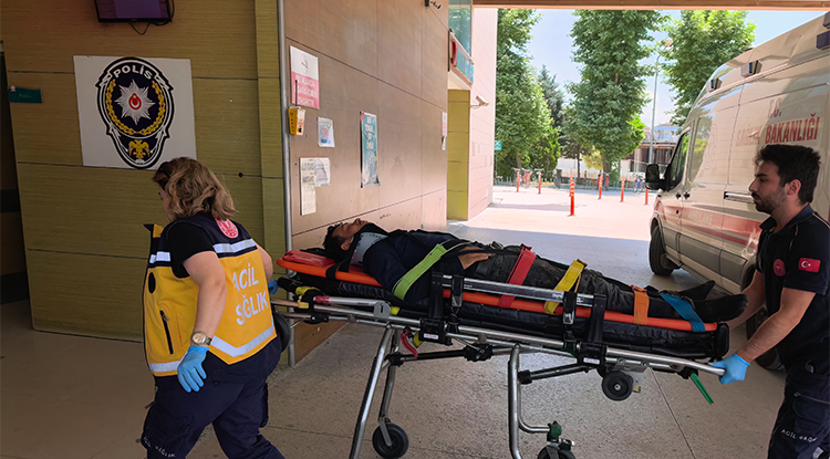 Bursa’da feci kaza! Motosiklet sürücüsü ağır yaralandı