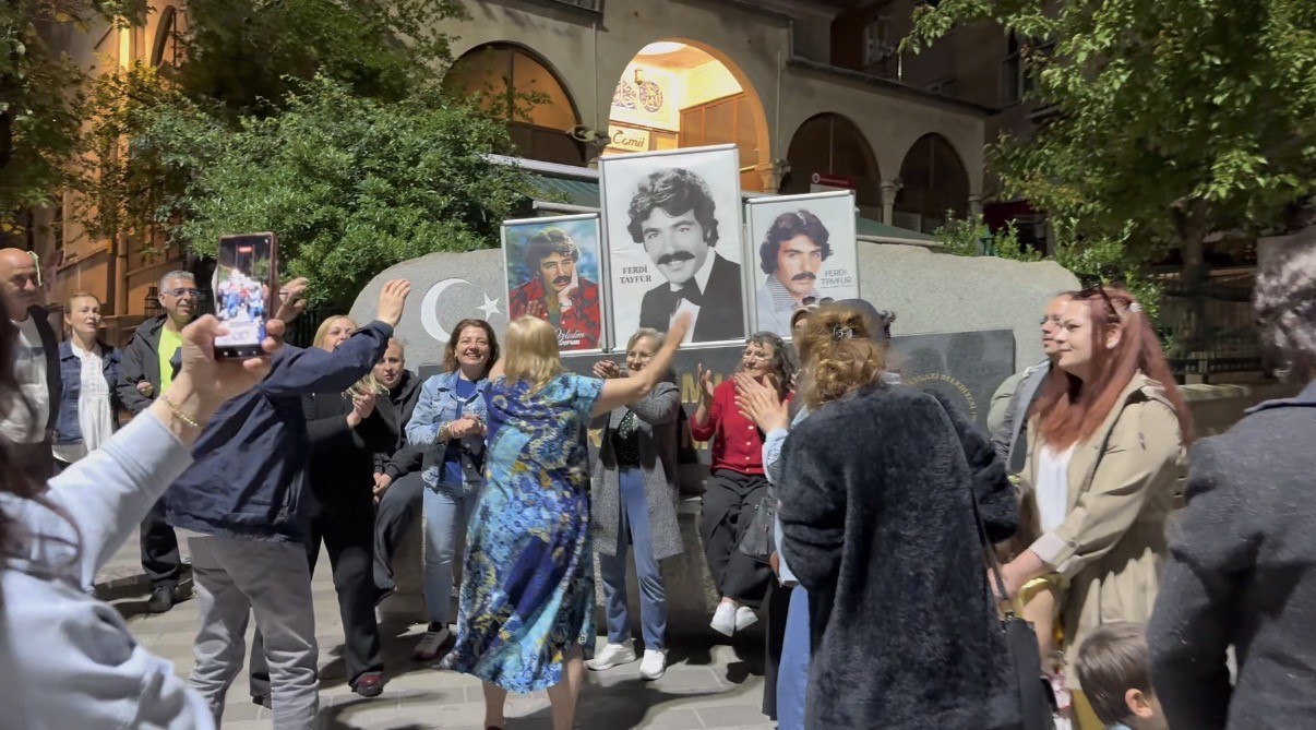 Bursa'da renkli gece