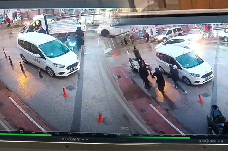 Bursa'da Trafikte Bıçaklı Saldırı Girişimi: Cezası Ağır Oldu!