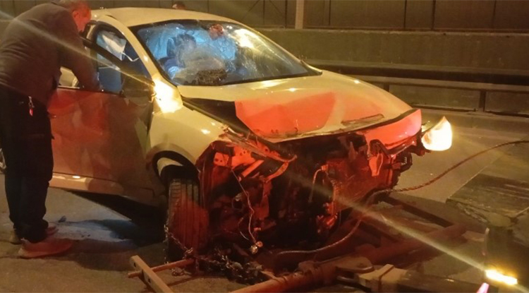 Bursa’da zincirleme kaza: 3 araç birbirine girdi, 6 kişi yaralandı