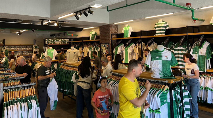 Bursaspor formalarına yoğun ilgi! Satışlar 30 bin barajını aştı