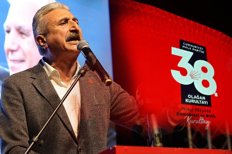 CHP’deki Deprem Bursa’yı da Vurdu: İl Başkanı Nihat Yeşiltaş Görevden Alındı!