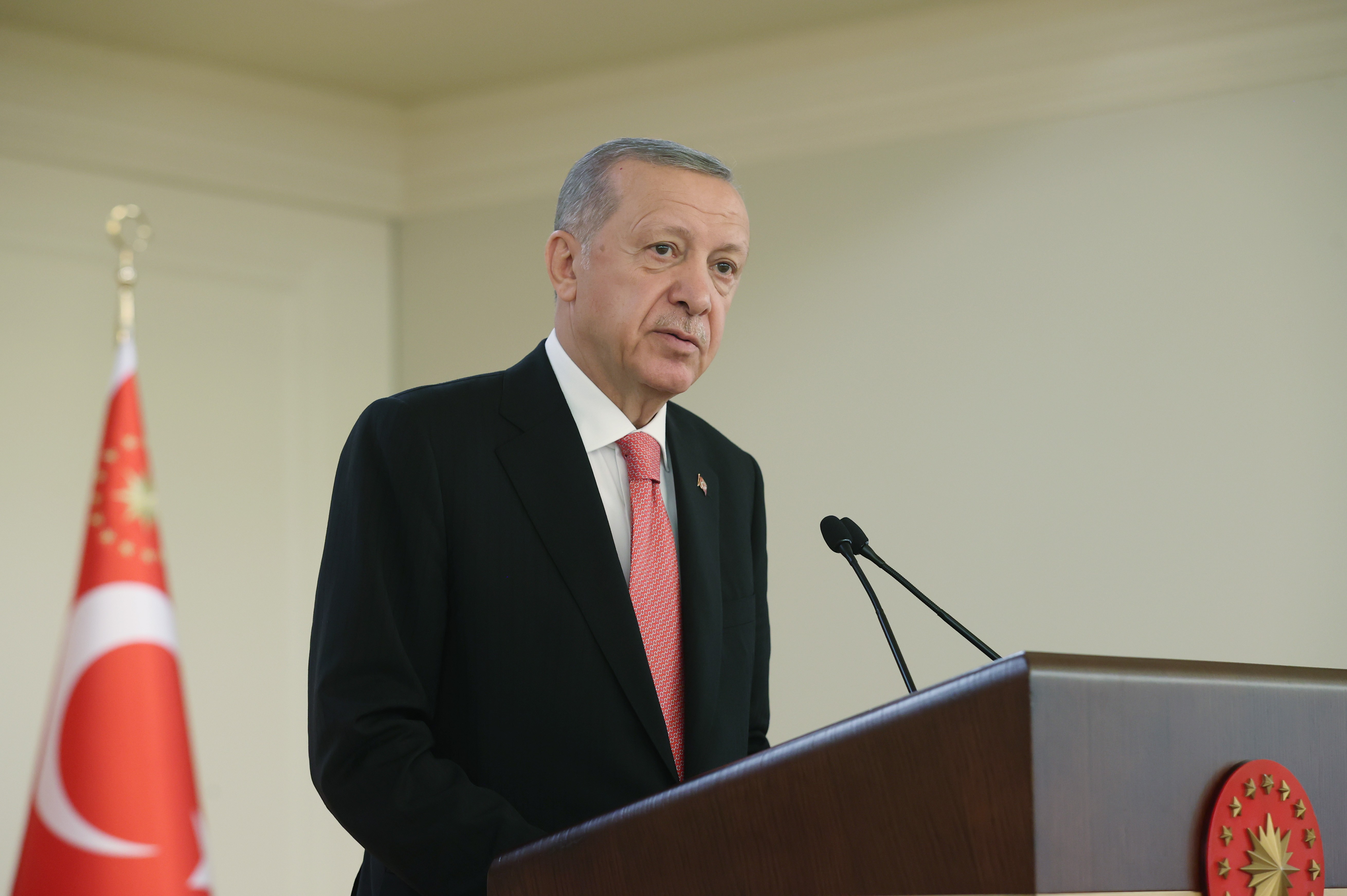 Cumhurbaşkanı Erdoğan: Cumhur ile Cumhuriyet arasındaki engelleri söküp attık