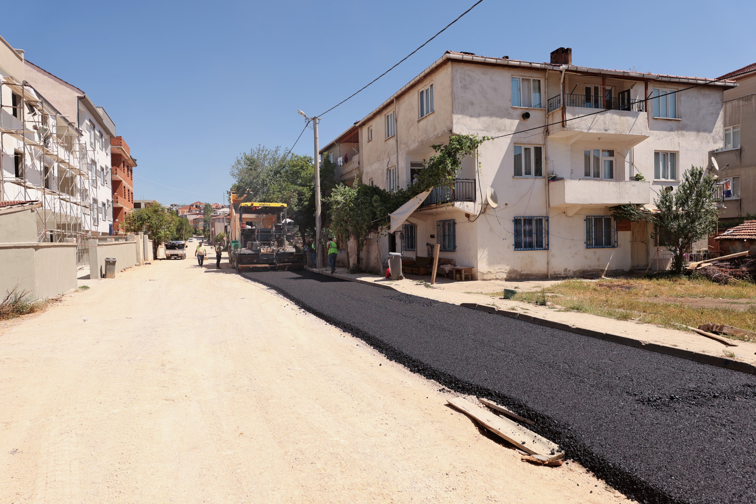 İnegöl'de yollar yenileniyor