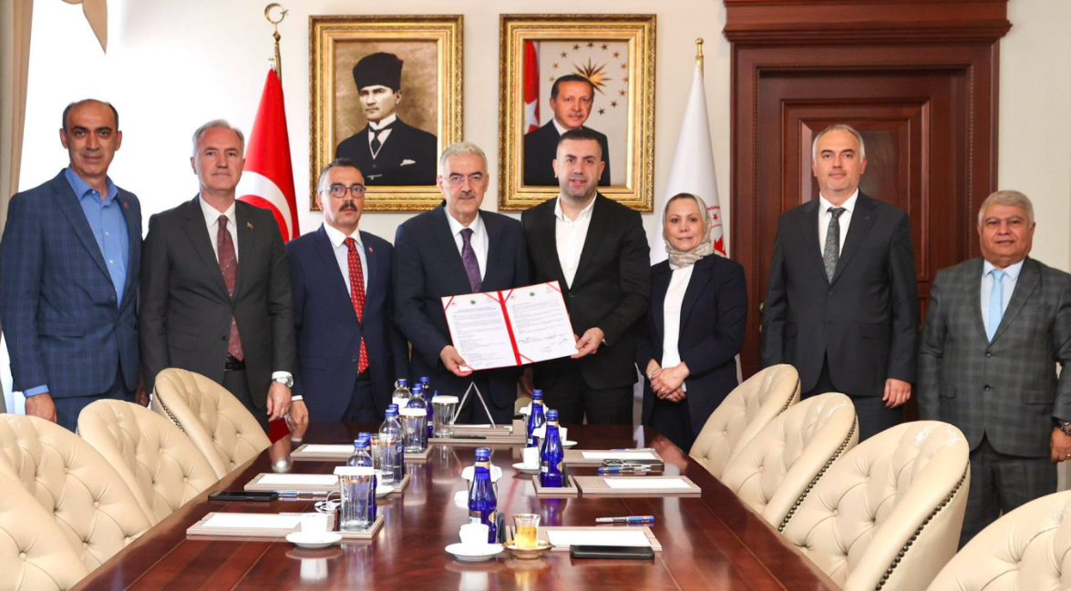 İnegöl’ün Yeni Aile Sağlığı Merkezi İçin İmzalar Atıldı