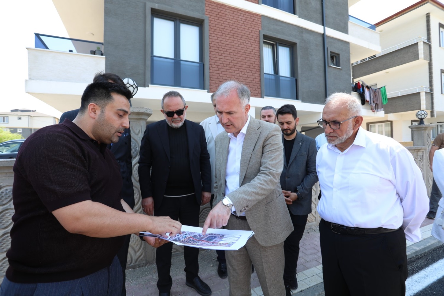 Yeni Mahallede 11 Sokakta Asfalt Ve Tretuvar Çalışması Tamamlandı