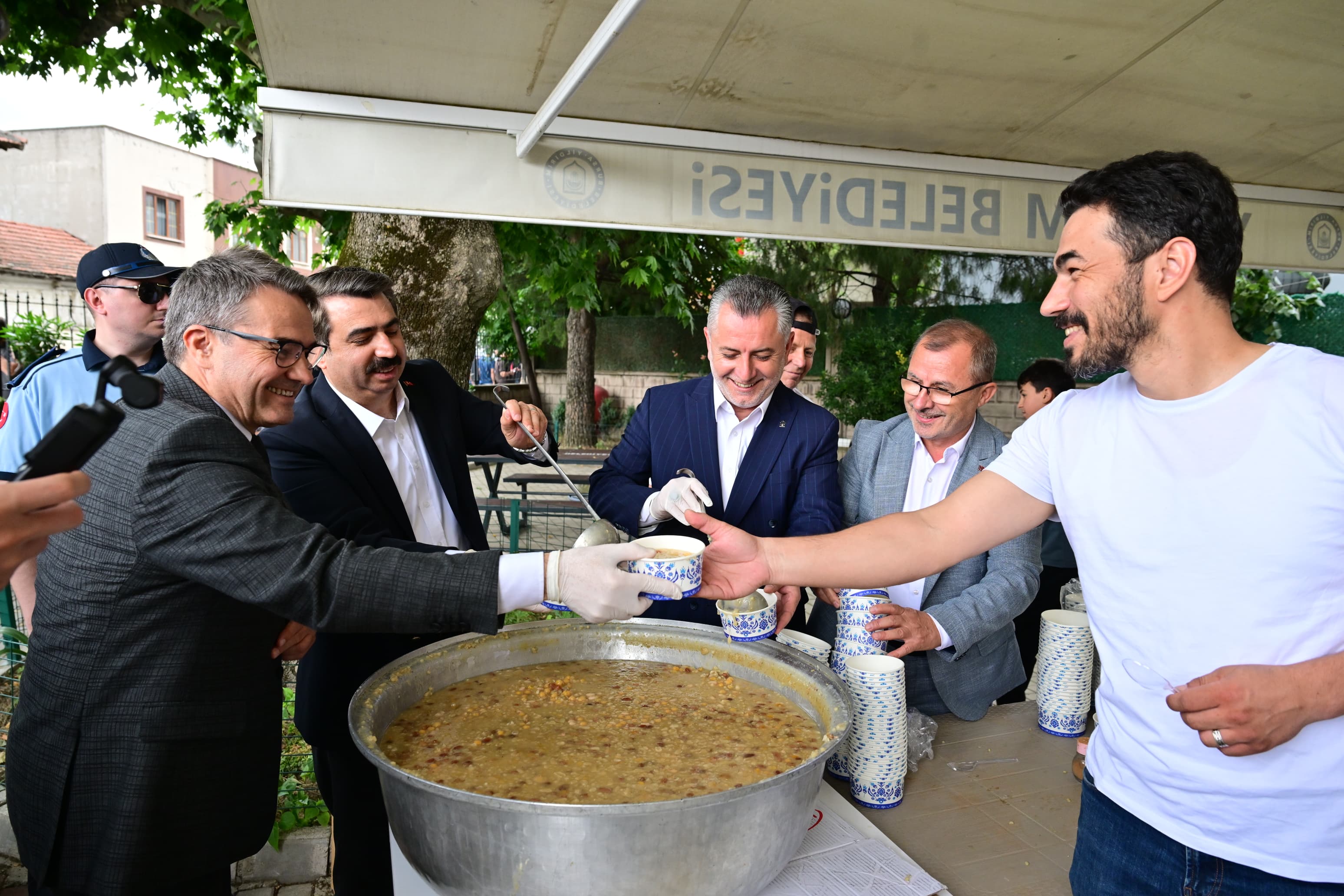 Yıldırım'da mahalle ziyaretleri Samanlı'da devam etti