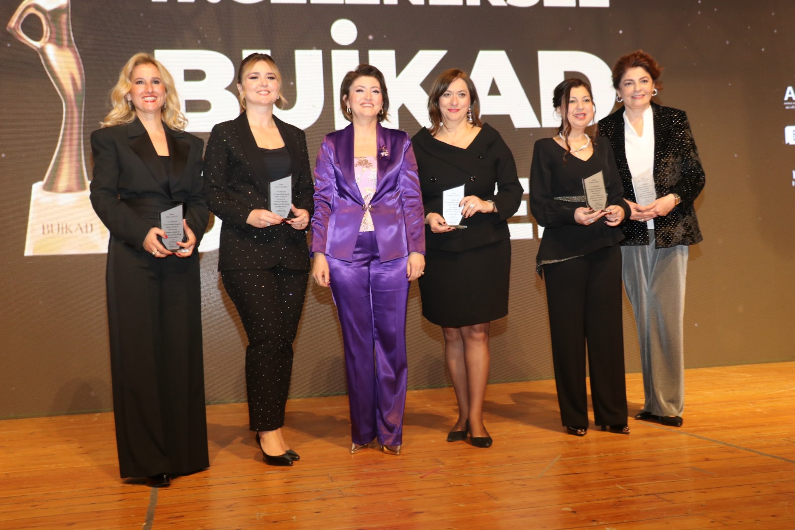 ‘17. BUİKAD İş Yaşamında Başarılı Kadın Ödülleri’ Sahiplerini Buldu