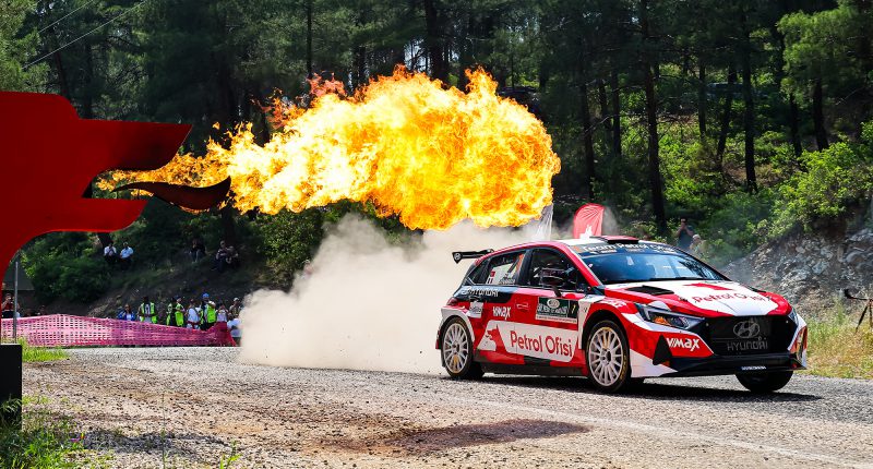 50. Yeşil Bursa Rallisinde Kazanan Kazaz, Liderliğini Sürdürdü