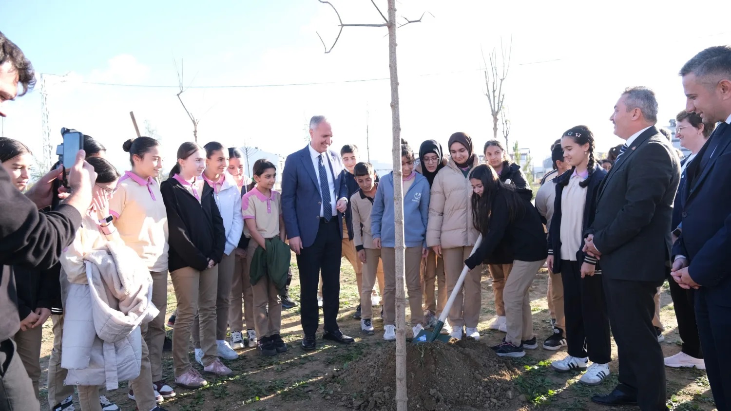 572 Fidanlı Koruluk Akhisar’a Nefes Olacak