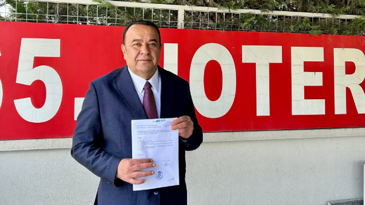 Adnan Beker CHP'den istifa etti