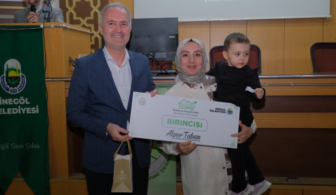 Aile Okulunda Ödüller Sahiplerini Buldu