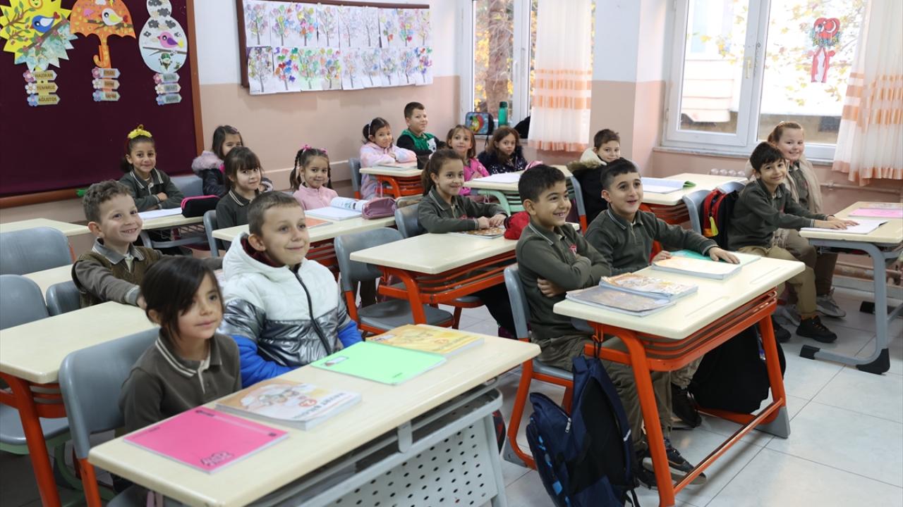 Ara tatil kalkıyor mu? Bakan Tekin açıkladı