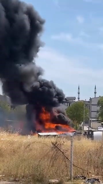 Araç denetim istasyonu alev aldı