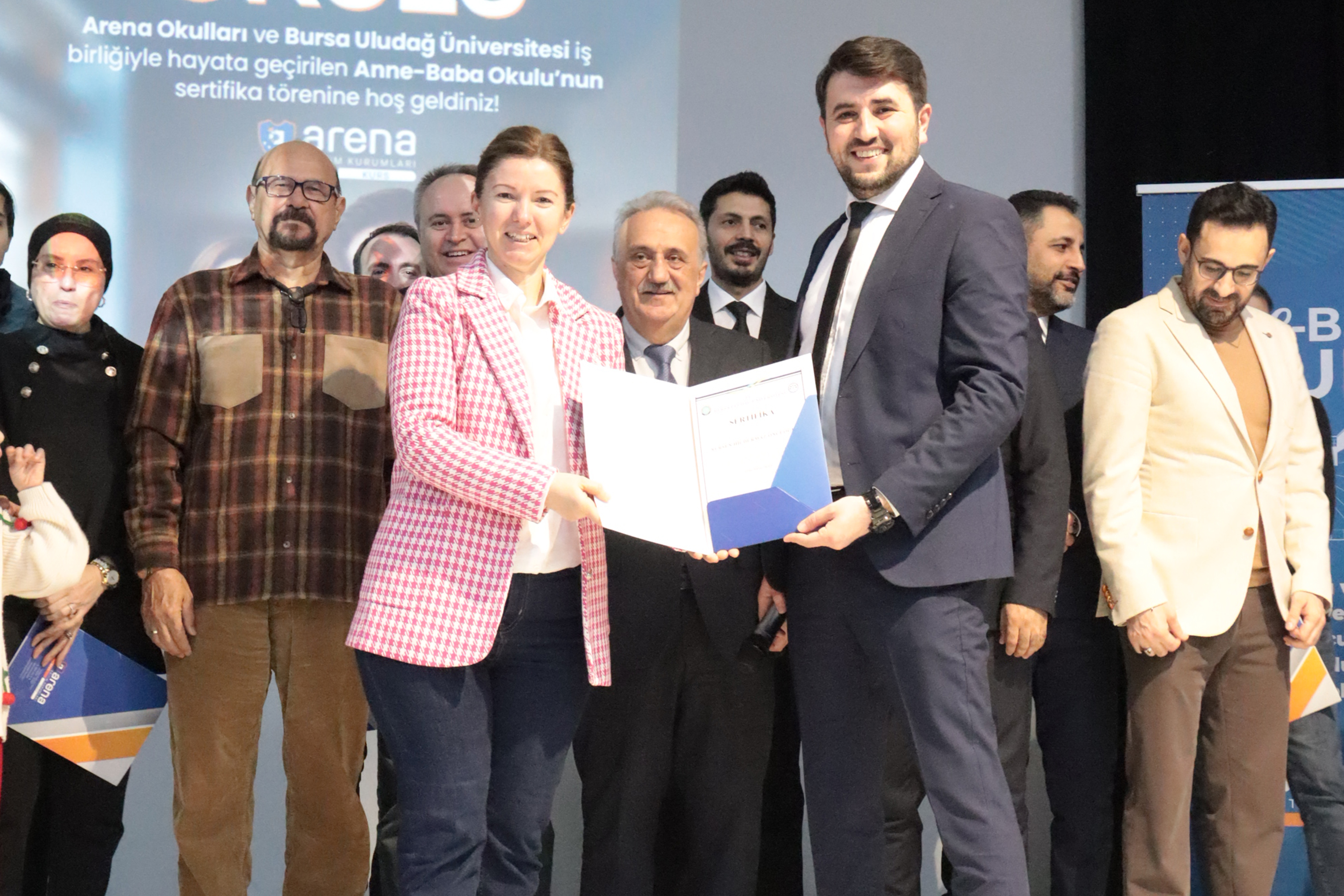 Arena Anne Baba Okulu’nda Sertifika Heyecanı