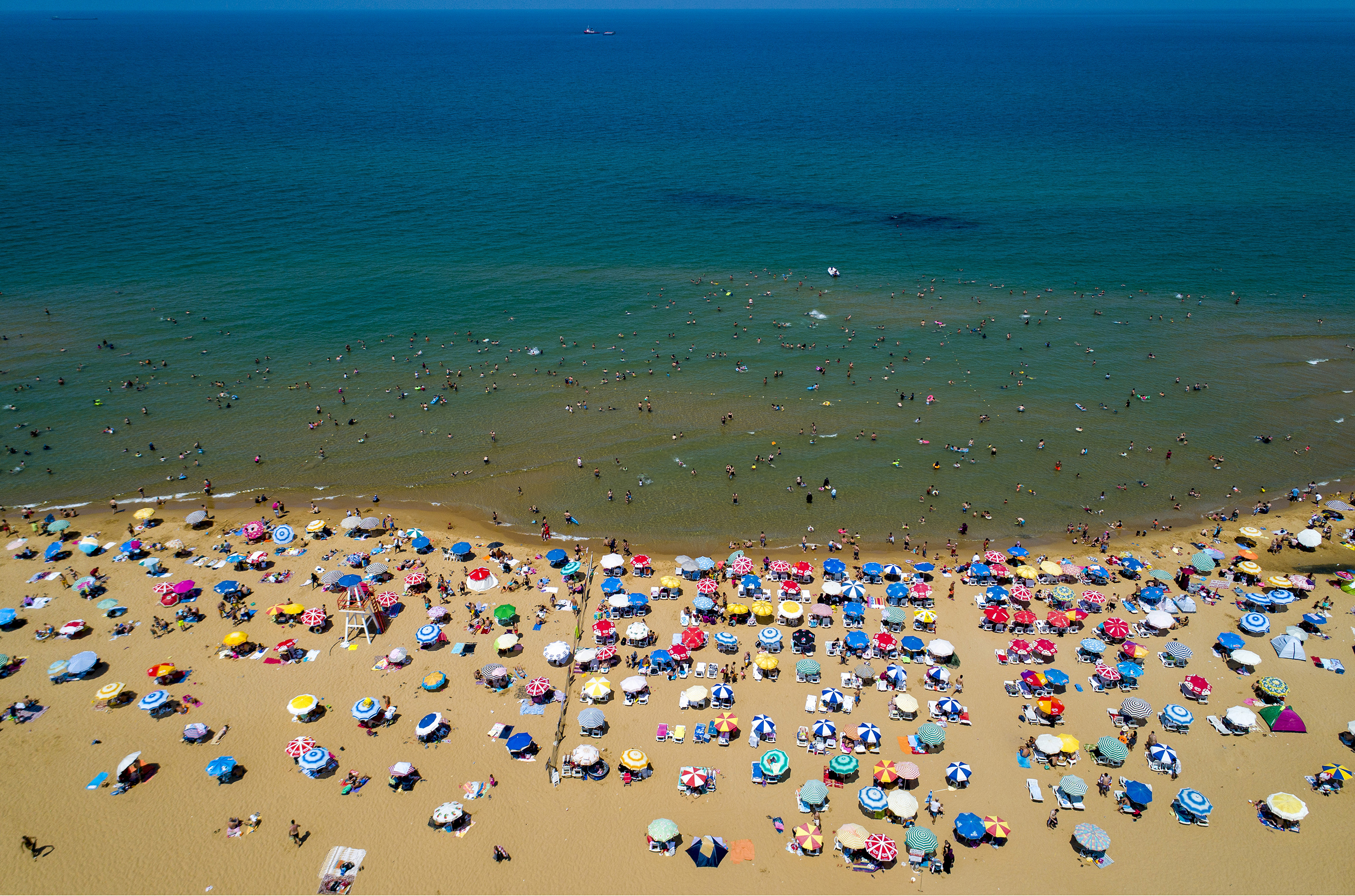 Bakan Ersoy müjdeyi verdi! Yeni ücretsiz halk plajları geliyor