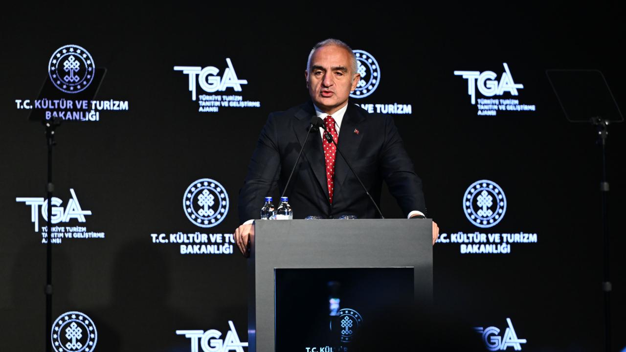 Bakan Ersoy: Türk dizileri, dünyanın en büyük Türkçe kursudur