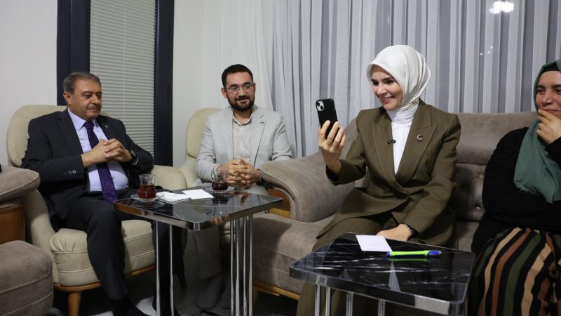 Bakan Göktaş depremzede genç için kız istedi