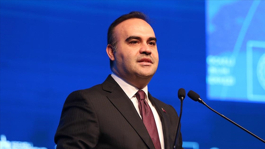 Bakan Kacır: "Uzay çalışmalarımızda attığımız her adımla daha ileriye yürüyoruz"