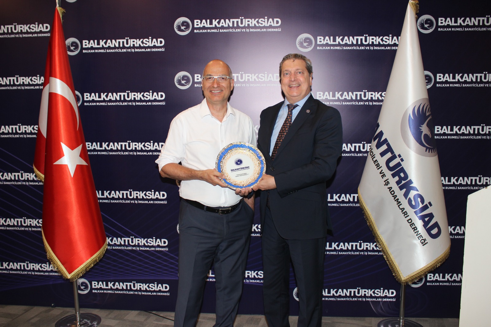 BALKANTÜRKSİAD Akademi'de ‘Veriye Dayalı Liderlik’ Semineri