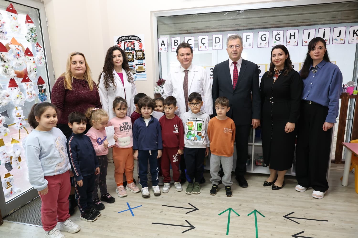 Başkan Erkan Aydın mesleğini çocuklara tanıttı