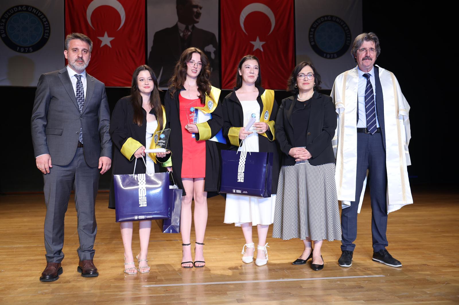 Başkan Vekili Şahin Biba’dan genç mimarlara tavsiye: "En büyük başarınız..."