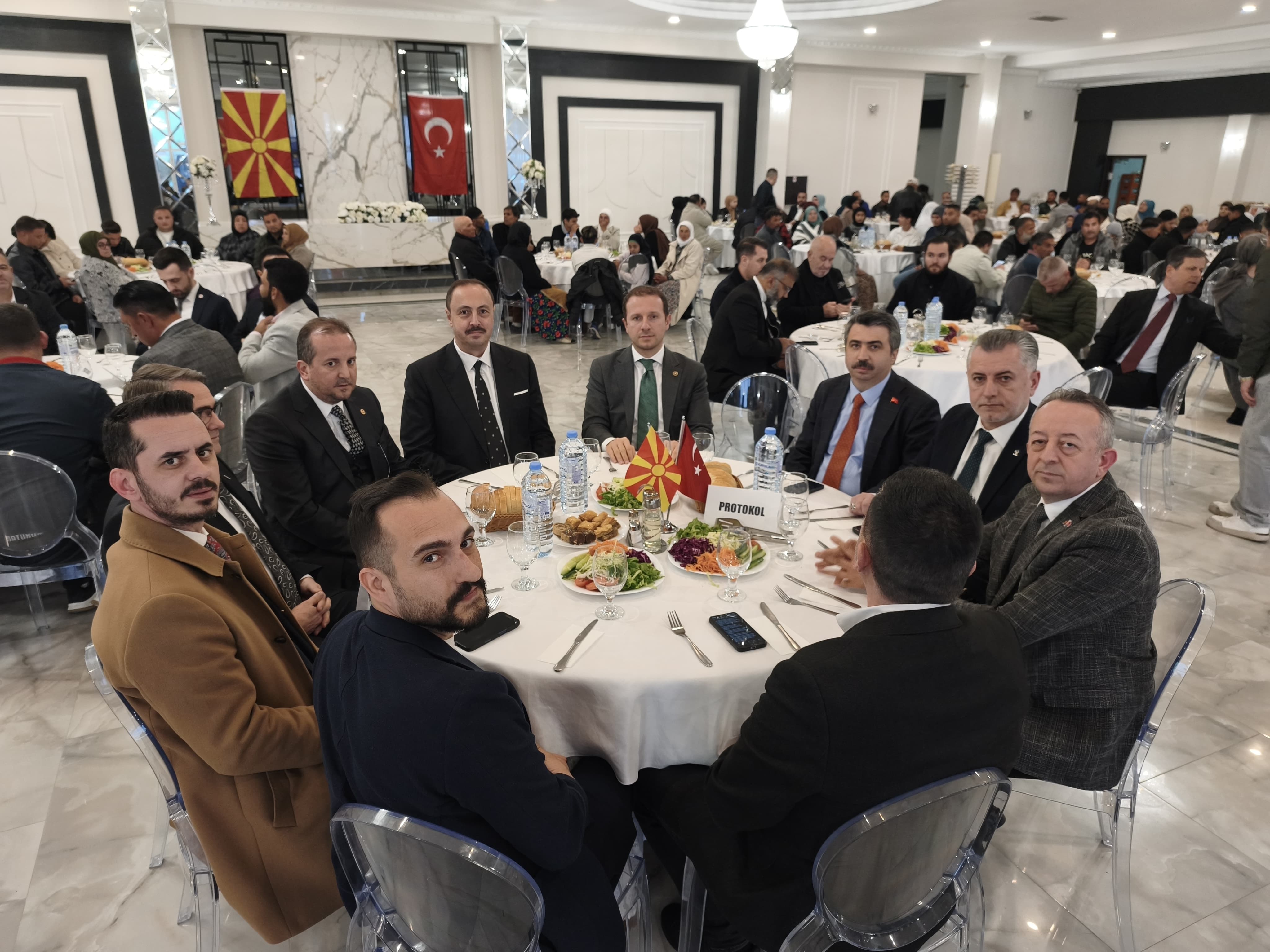 Başkan Yılmaz Evlad-I fatihan ile kardeşlik sofrasında