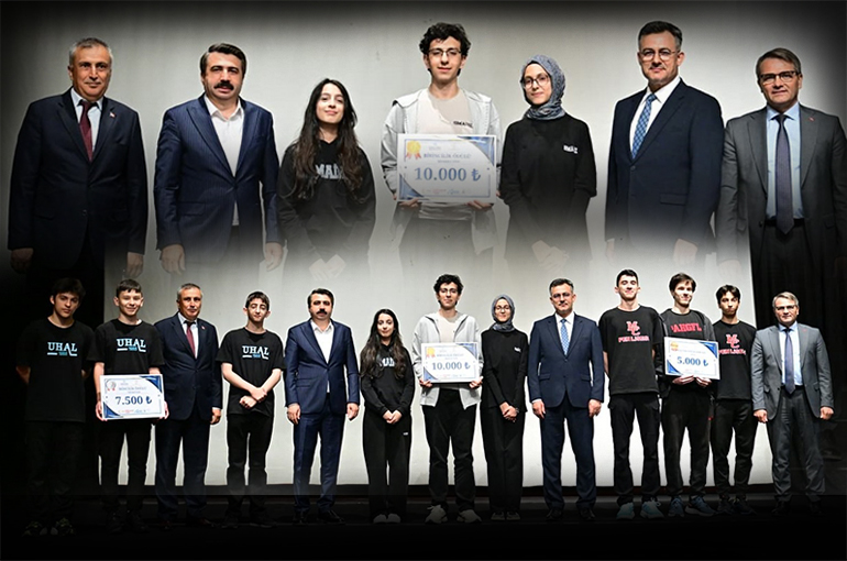 BTÜ–MEB İş Birliğiyle Liselerarası Veri Olimpiyatı Ödülleri Sahiplerini Buldu