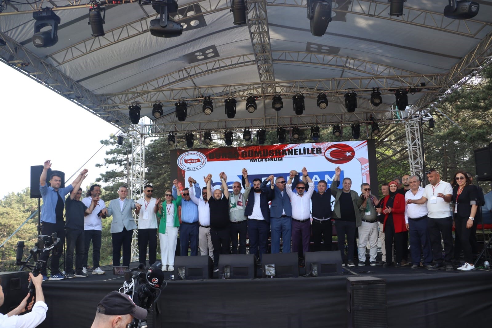 Bursa Gümüşhaneliler Yayla Şenliği'nde Karadeniz rüzgarı esti