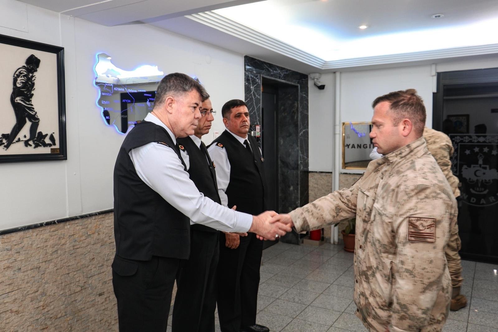 Bursa İl Jandarma Komutanı Tataroğlu personelle bayramlaştı