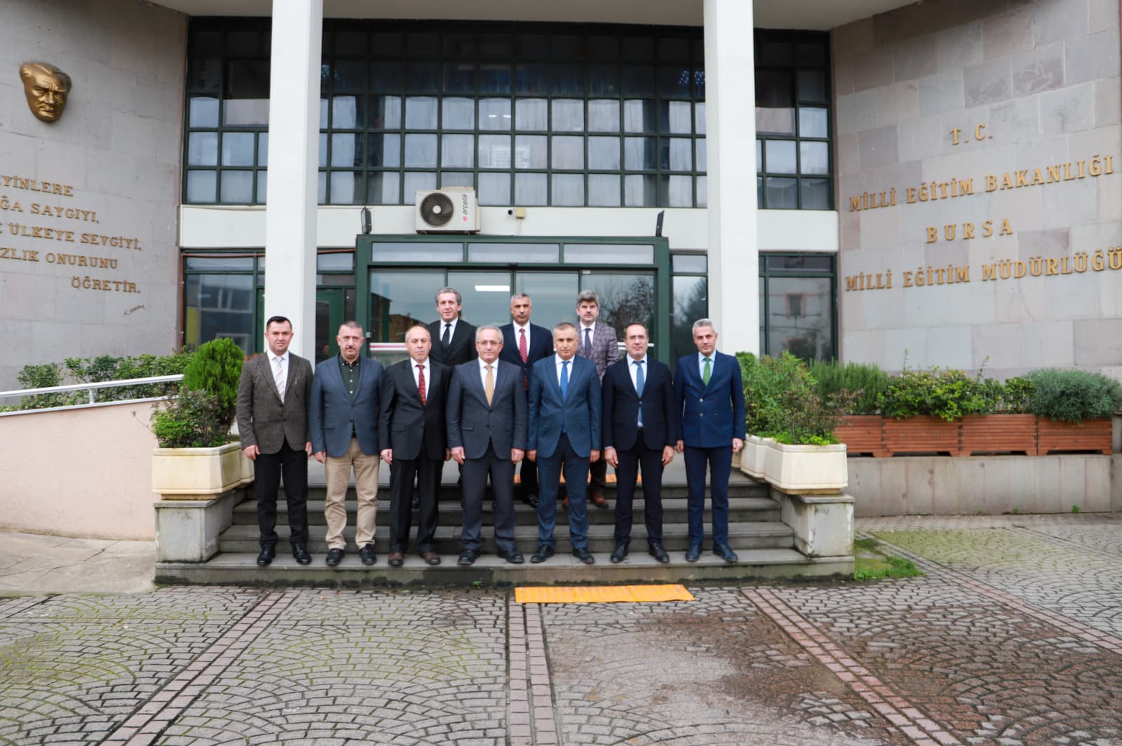 Bursa İl Millî Eğitim Müdürlüğünde Görev Devir Teslim Töreni Gerçekleştirildi