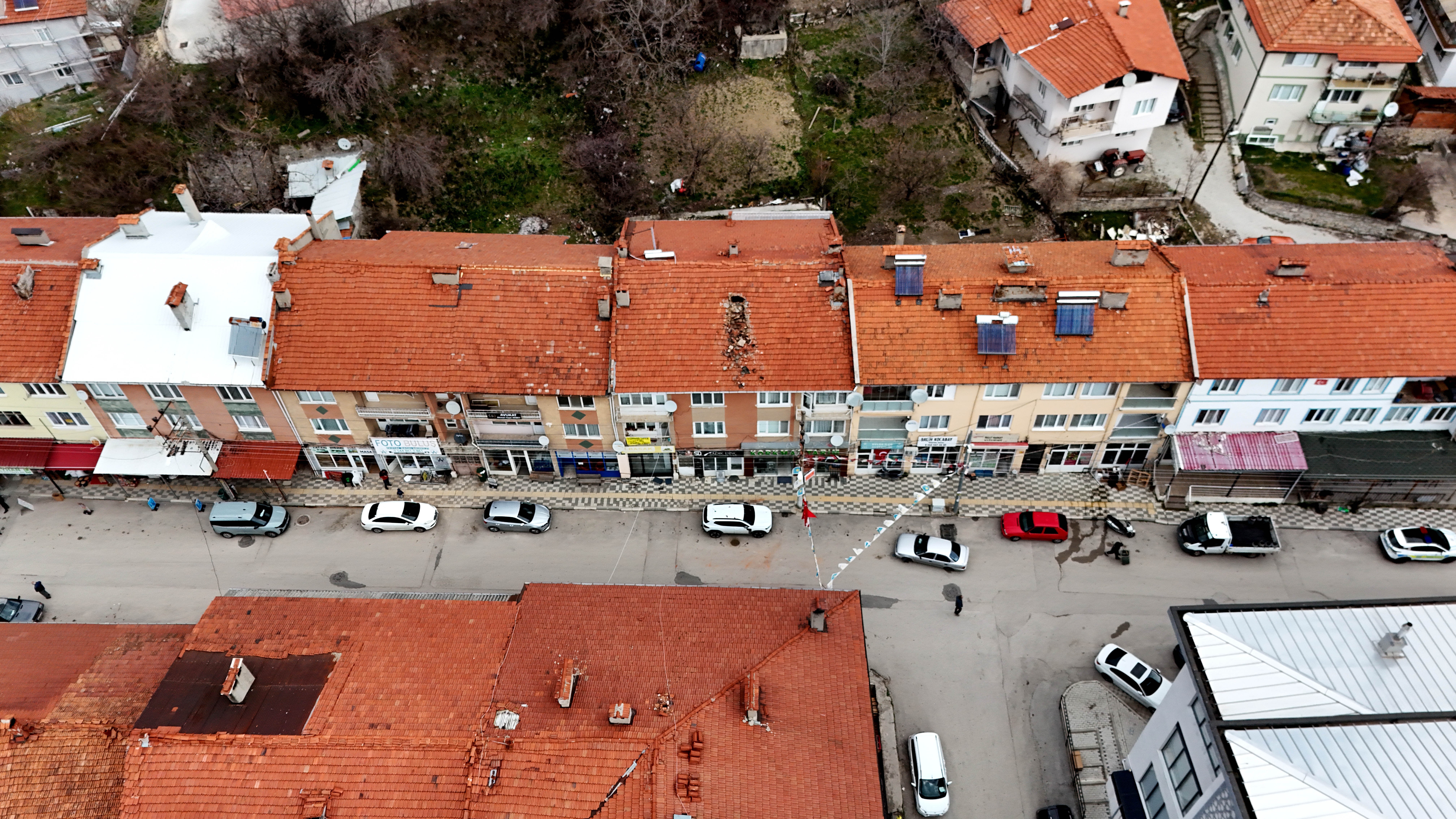 Bursa Keles’te Çürük Baca Park Halindeki Araca Zarar Verdi