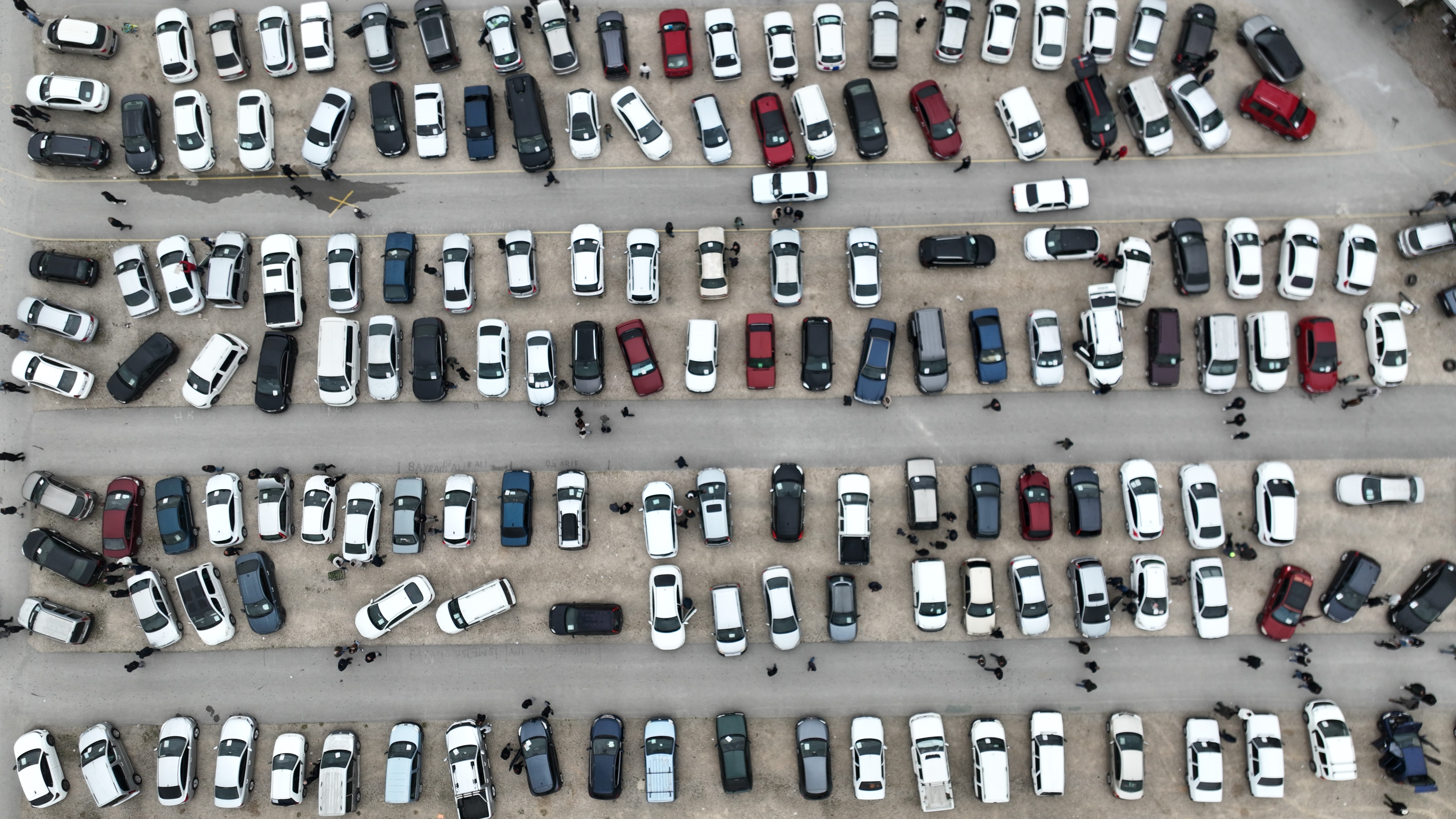 Bursa Oto Pazarında Bayram Sessizliği