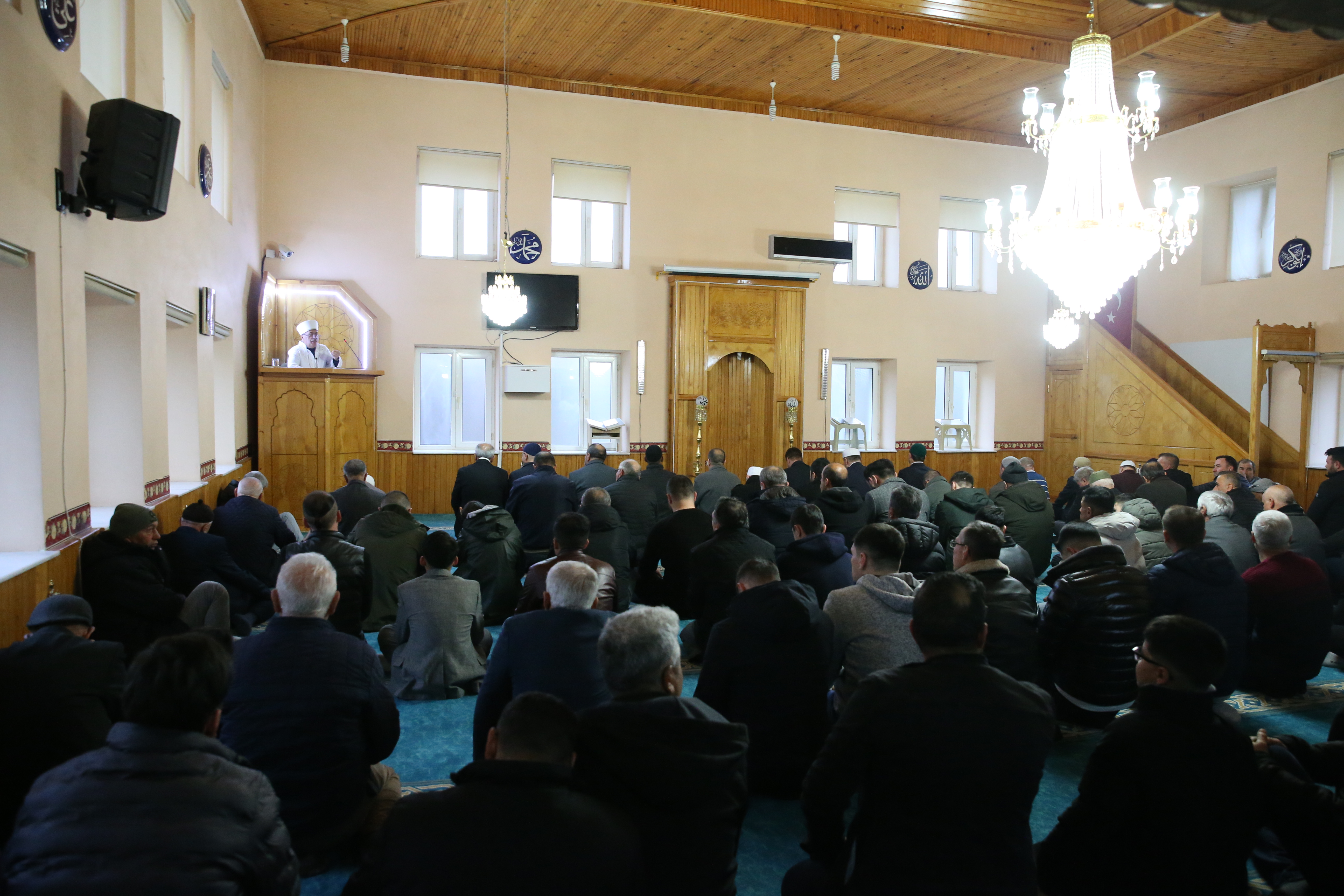 Bursa ve çevre illerde bayramı namazı kılındı