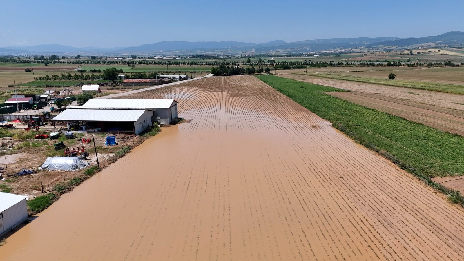 Bursa Yenişehir'de sel ve dolu felaketi