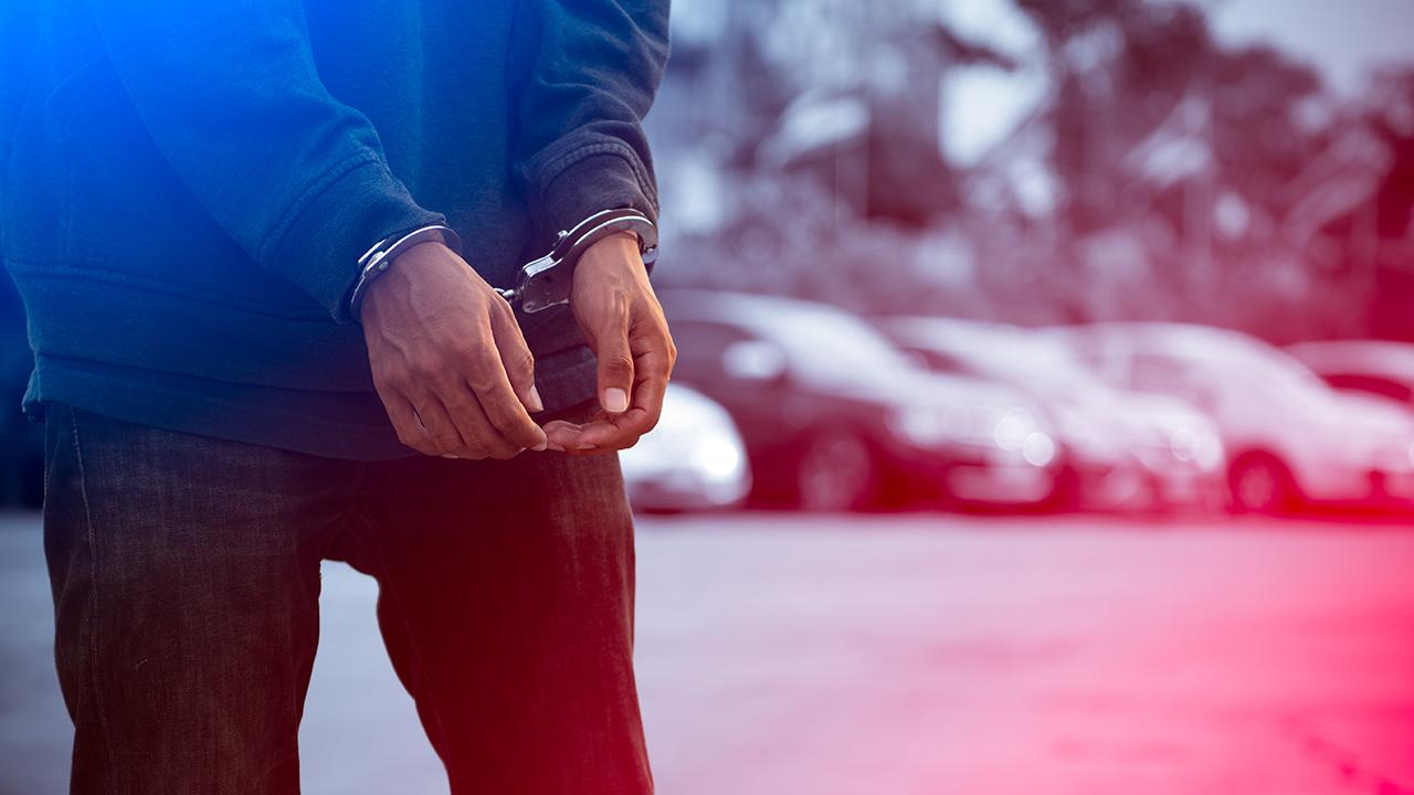 Bursa'da 19 yıla yakın kesinleşmiş hapis cezası olan hükümlü yakalandı