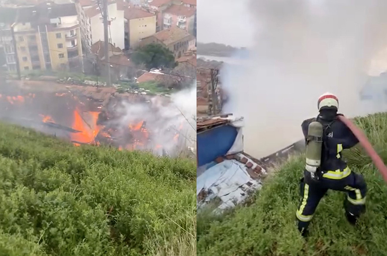 Bursa'da alev alev yanan ev kullanılmaz hale geldi