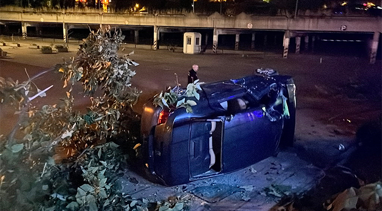 Bursa’da alkollü olduğu iddia edilen sürücü kazaya sebep oldu
