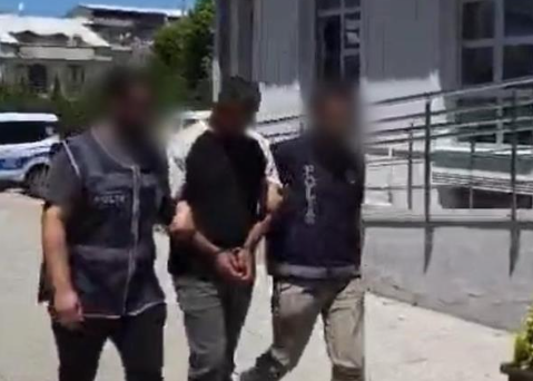 Bursa'da aranan 4 firari yakalandı