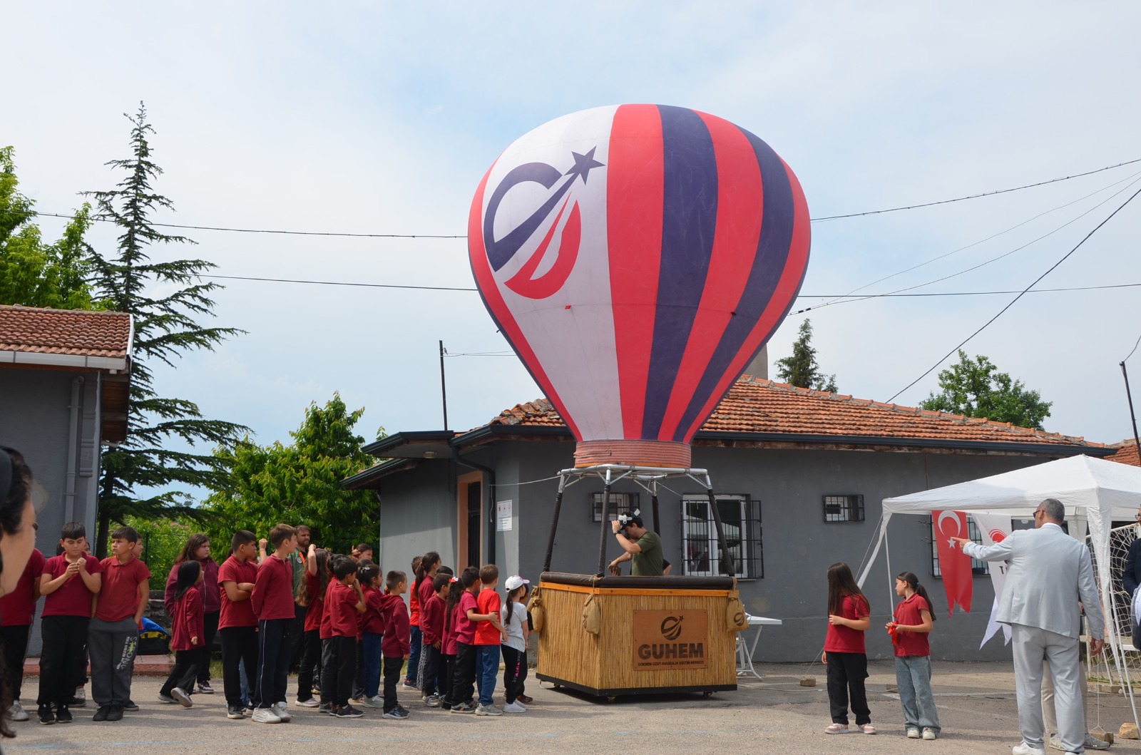 Bursa'da "Bilim Köyümde" Projesiyle Bilim, Köy Çocuklarının Ayağına Gitti