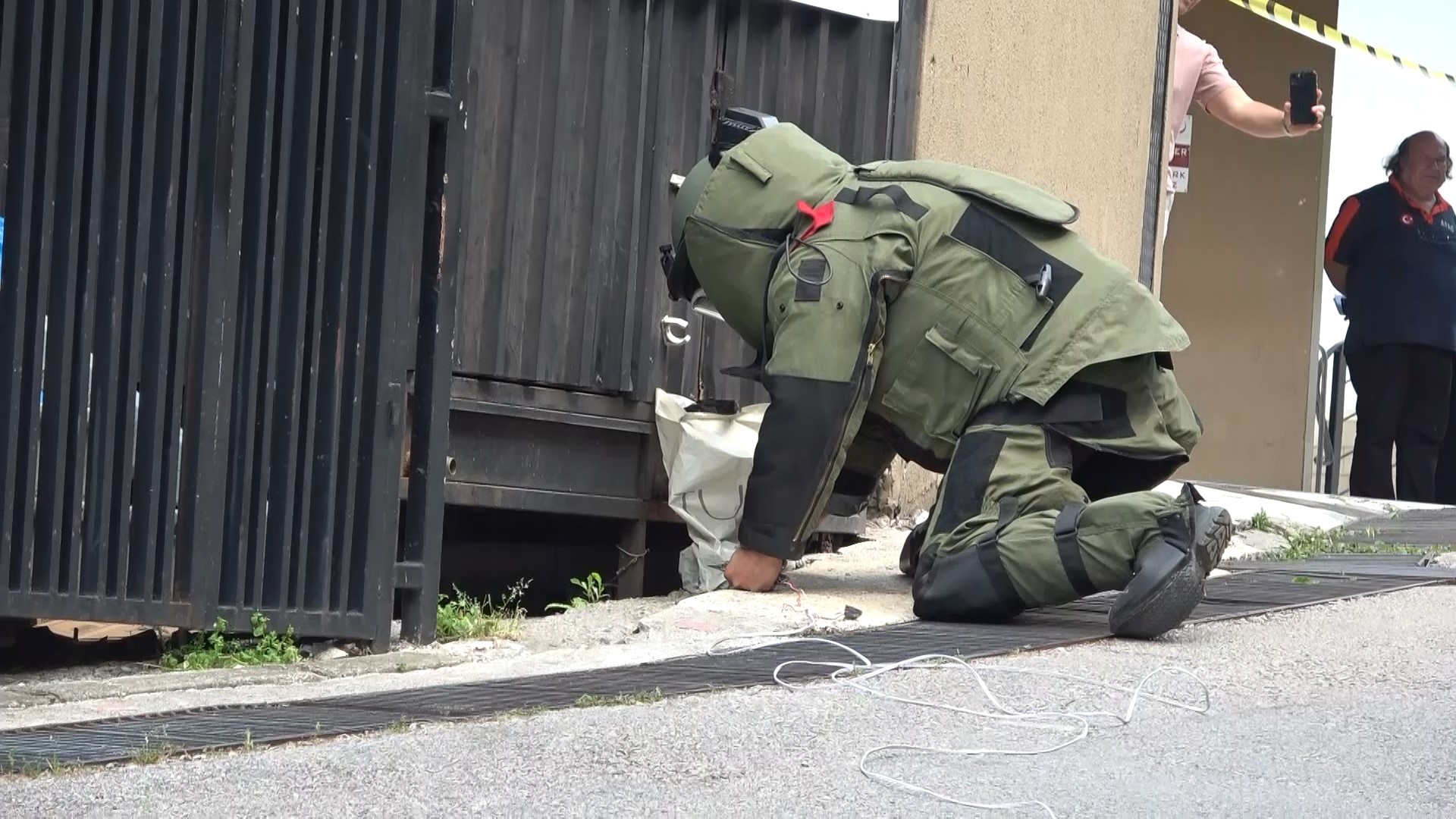 Bursa'da bomba tatbikatı gerçeği aratmadı