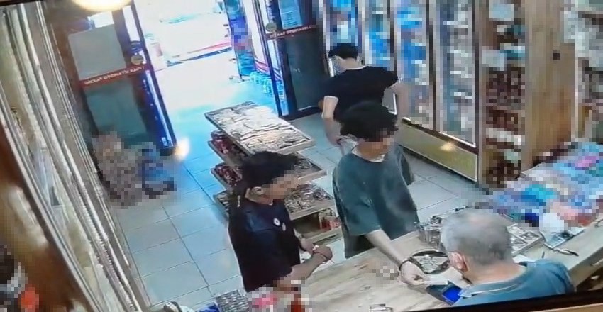 Bursa’da Buldukları Kartla Alışveriş Yapan 3 Şüpheli Kamerada!
