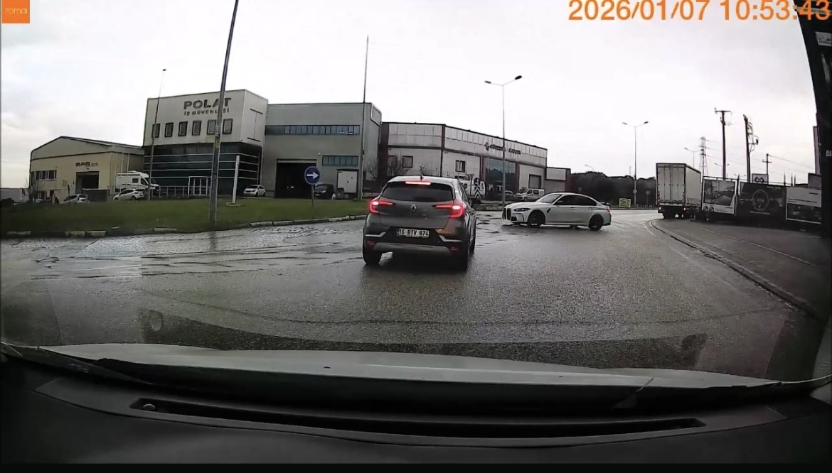 Bursa'da cadde ortasında driftin bedeli 58 bin lira oldu