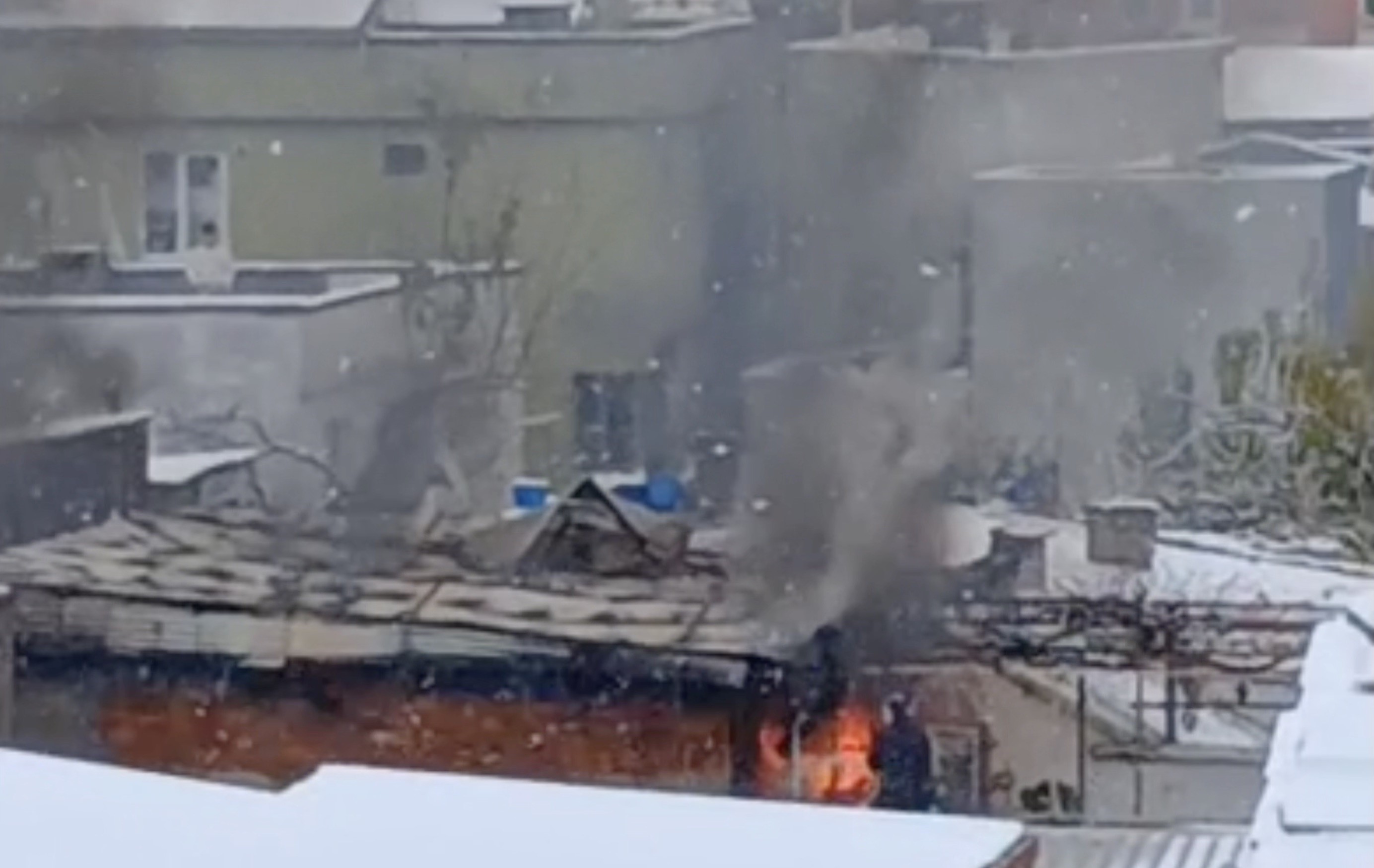 Bursa'da çatı katı yangını korkuttu