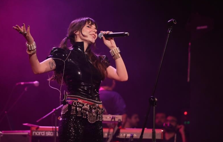 Bursa'da Gaye Su Akyol ile müzik dolu gece