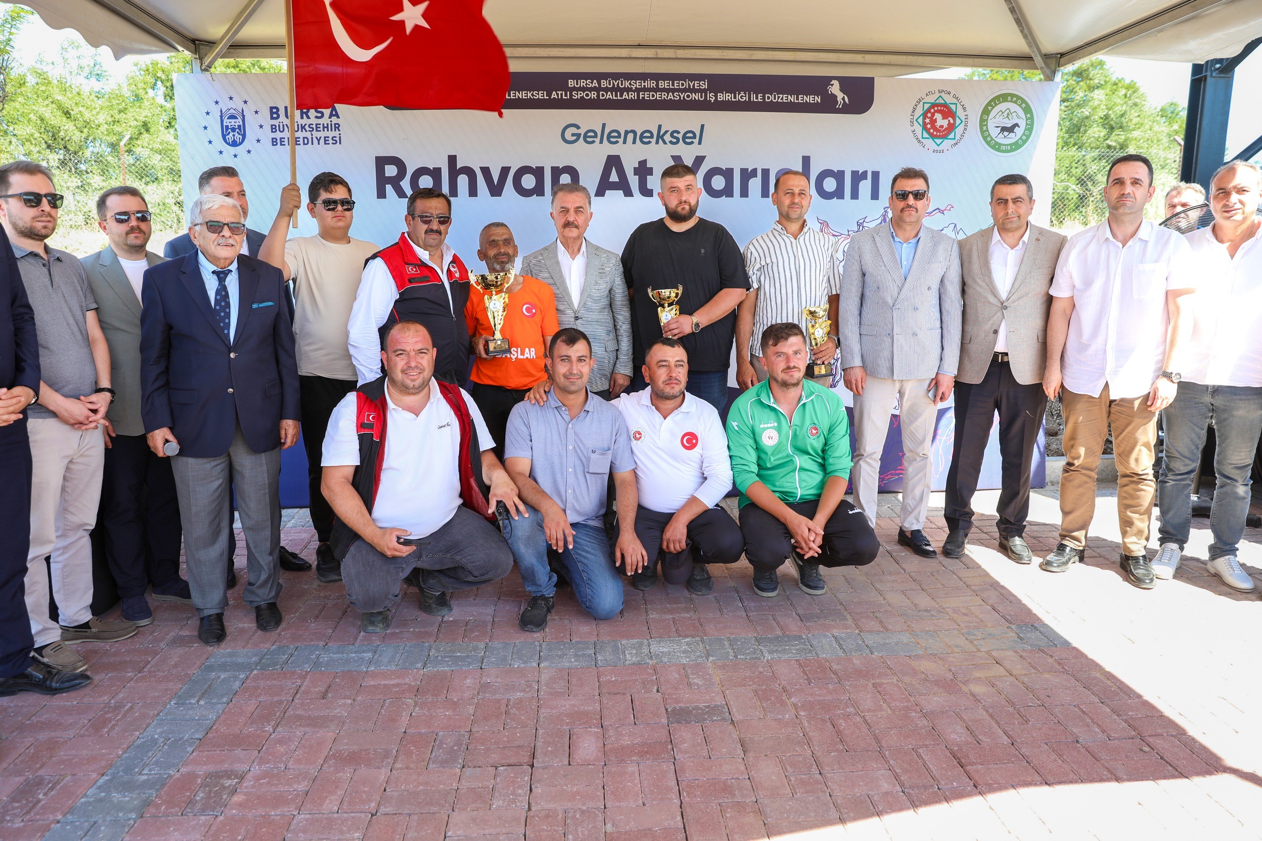 Bursa’da Geleneksel Rahvan At Yarışları Nefes Kesti