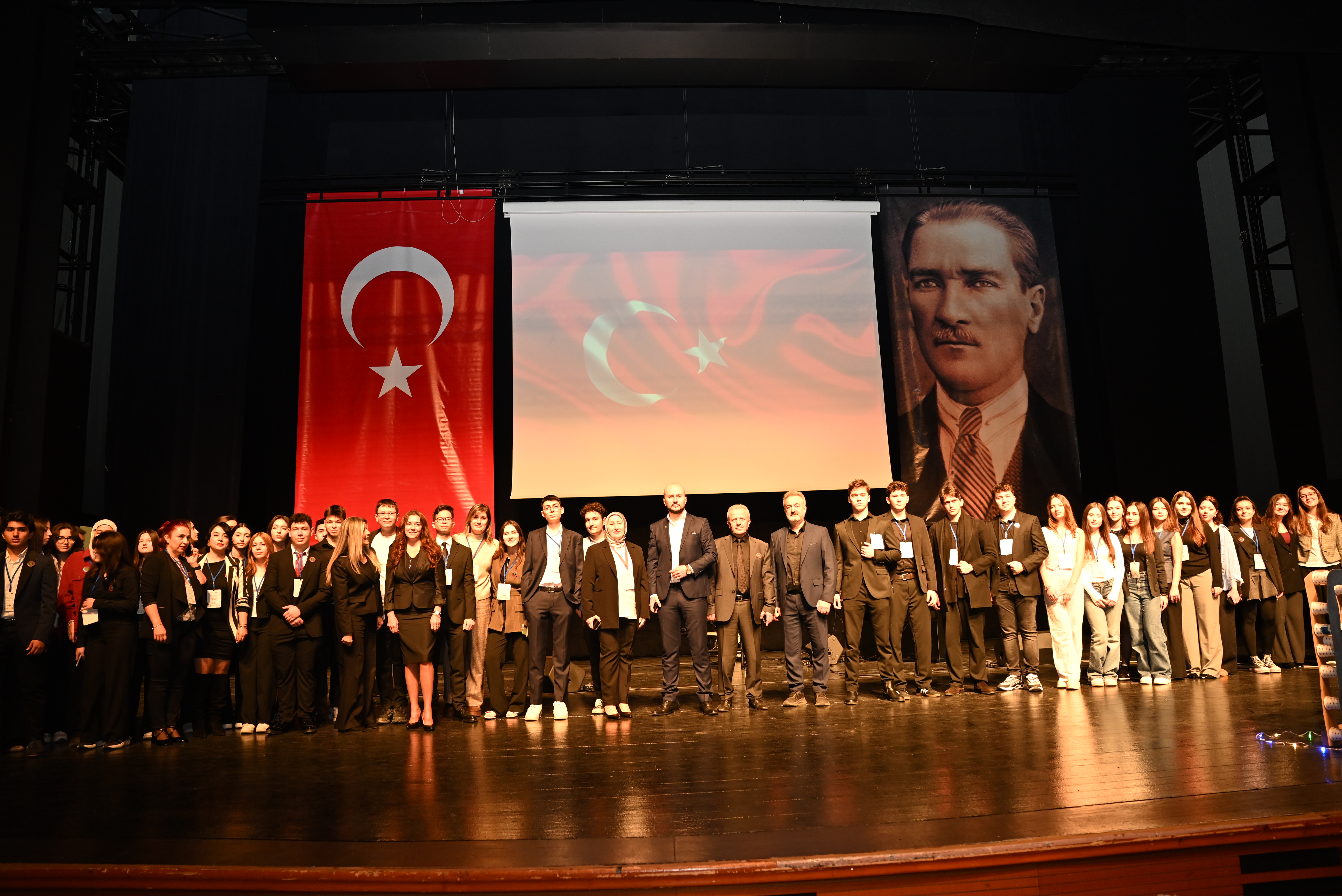 Bursa'da Gençlerin Girişimcilik Heyecanı Başladı