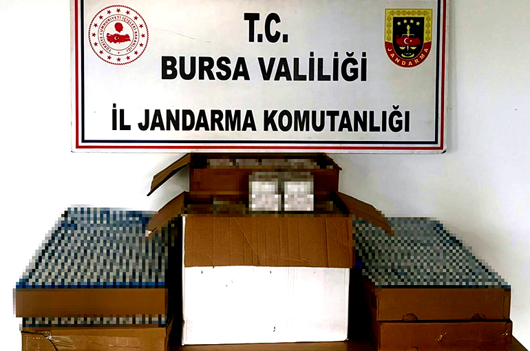 Bursa’da Kaçak Sigara Operasyonu: On Binlerce Ürün Ele Geçirildi!