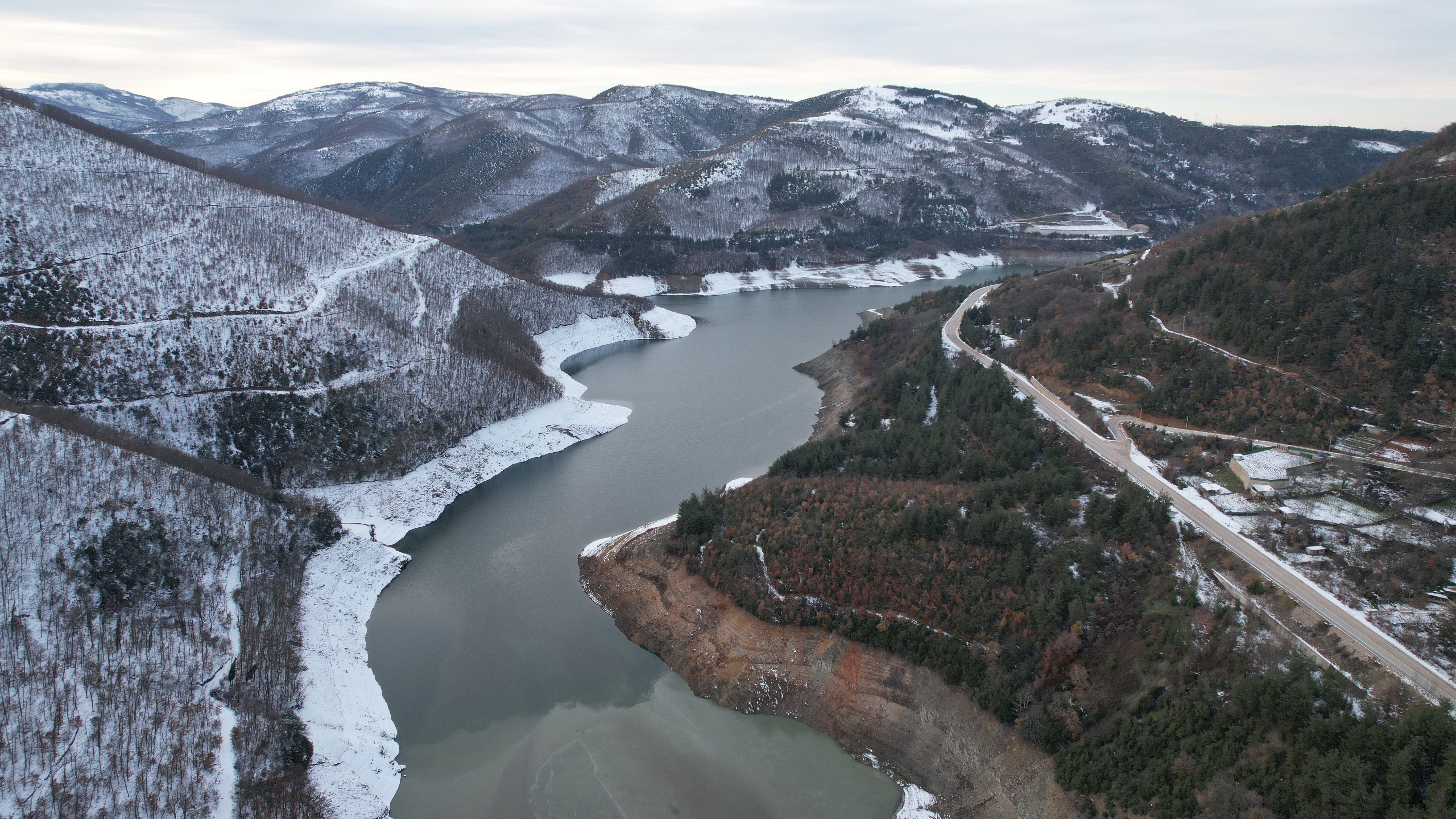 Bursa'da kar yağışları barajlara can suyu oldu