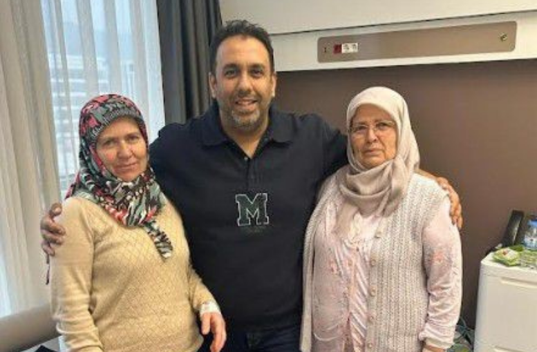 Bursa’da kardeşler aynı gün meme kanserini atlattı